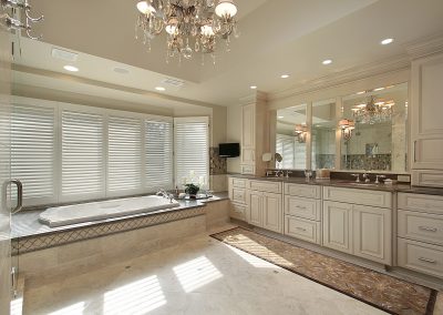 Master bath with large tub