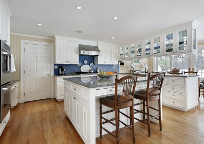 Kitchen with large center island